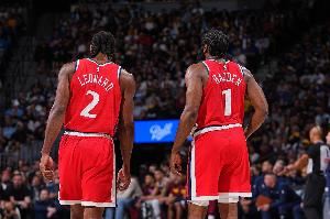 库里:我们派多人防守哈登小卡 让他们在人堆里打球